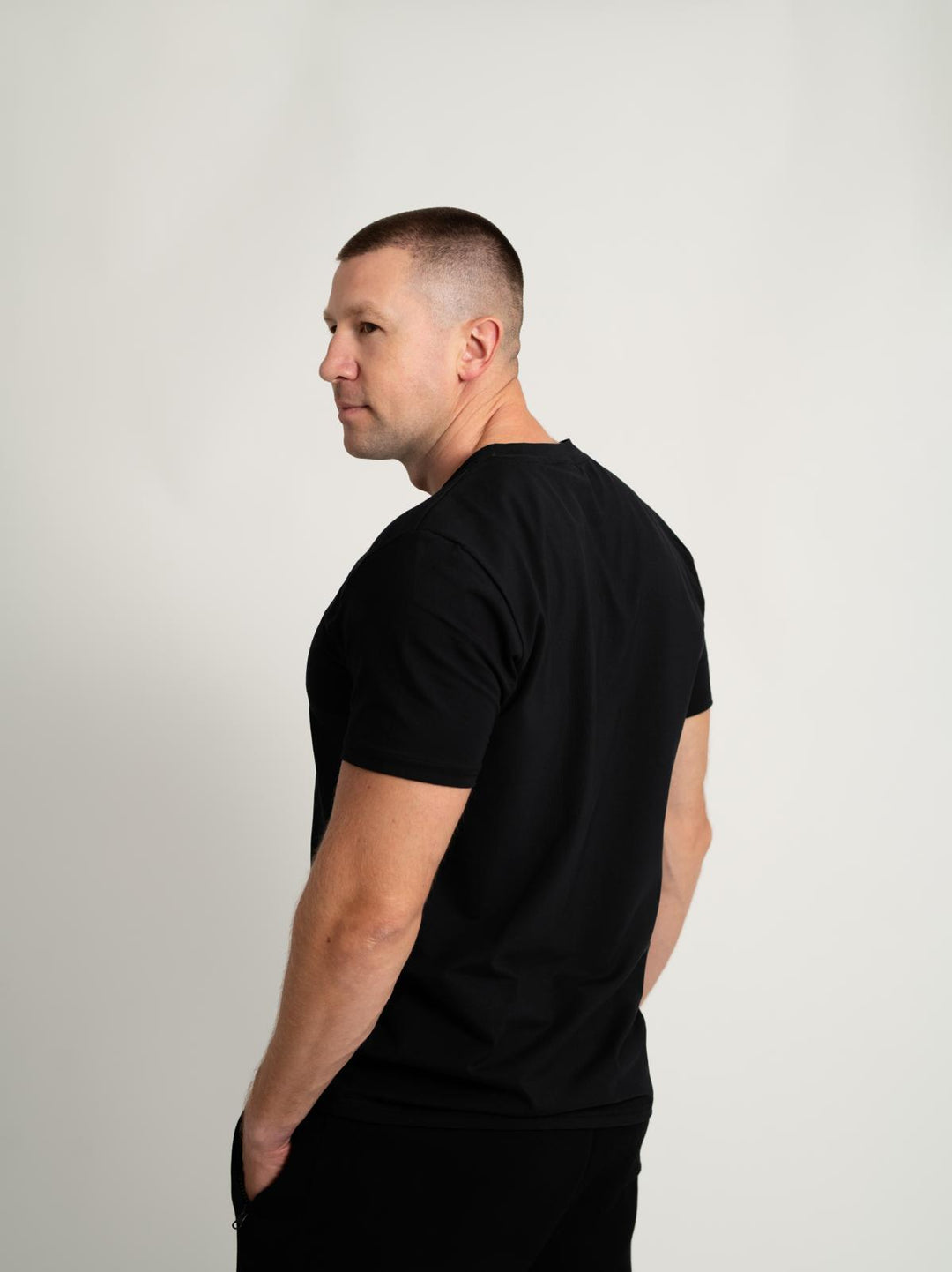 Herren Regular Fit T-Shirt, Schwarz